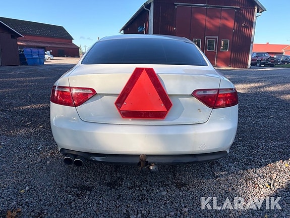 Audi A5 4 of 6