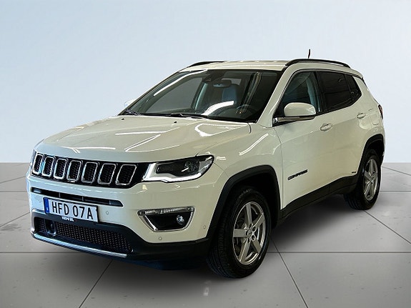 Jeep Compass 16 of 18