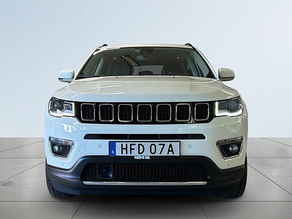 Jeep Compass 2 of 18