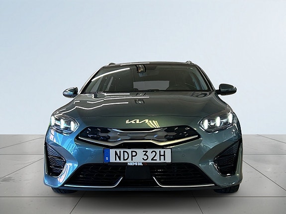 Kia Ceed 2 of 20