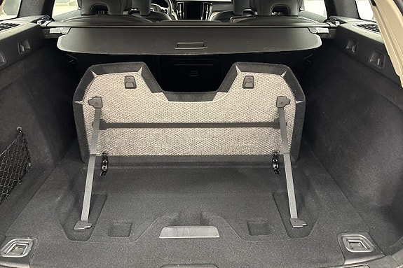 Volvo V60 19 of 20