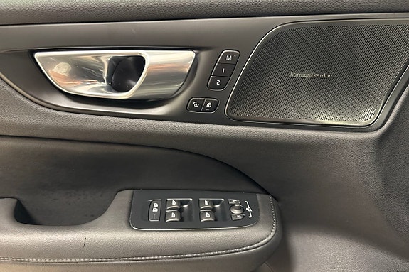 Volvo V60 16 of 20