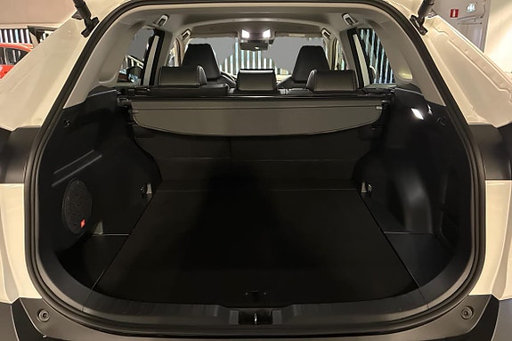 Toyota RAV4 10 of 28
