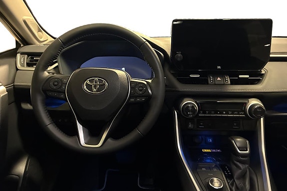 Toyota RAV4 9 of 28