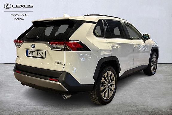 Toyota RAV4 17 of 28
