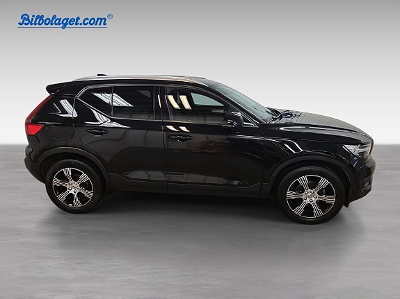 Volvo XC40 4 of 9
