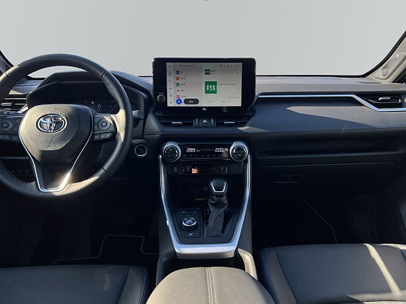 Toyota RAV4 8 of 10