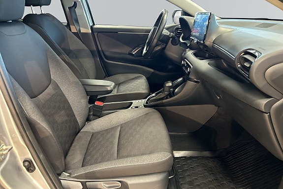 Toyota Yaris 7 of 11