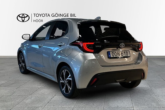 Toyota Yaris 3 of 11