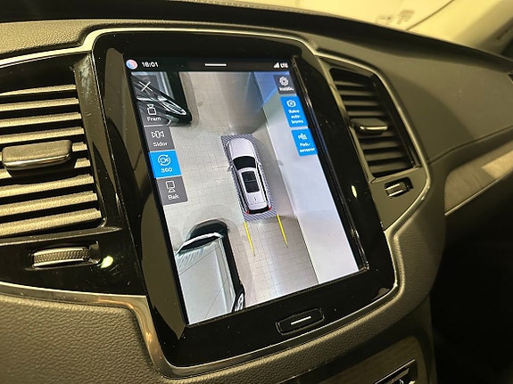 Volvo XC90 23 of 26