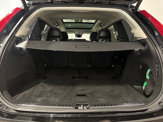 Volvo XC90 12 of 26