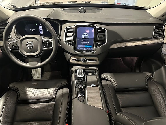 Volvo XC90 20 of 26