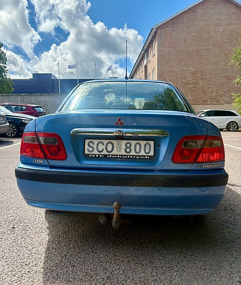 Mitsubishi Carisma 4 of 5