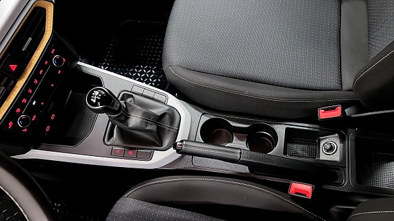 Seat Arona 16 of 21
