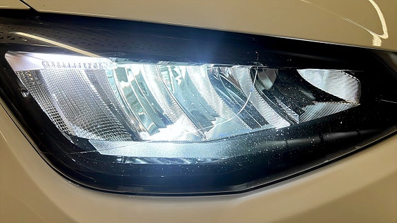Seat Arona 13 of 21