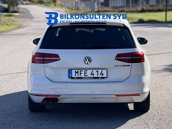 Volkswagen Passat 15 of 16