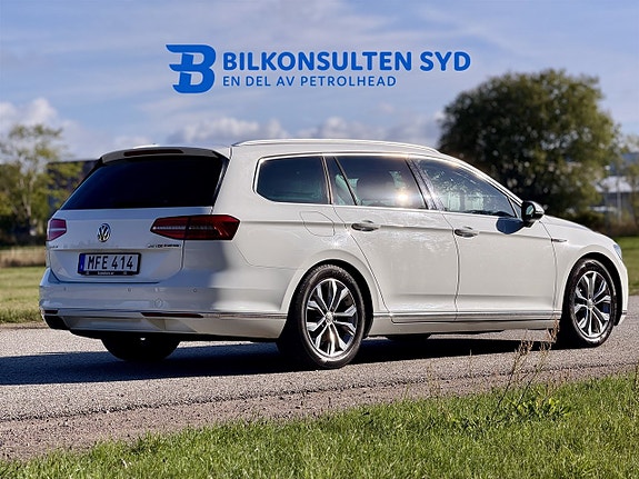 Volkswagen Passat 16 of 16