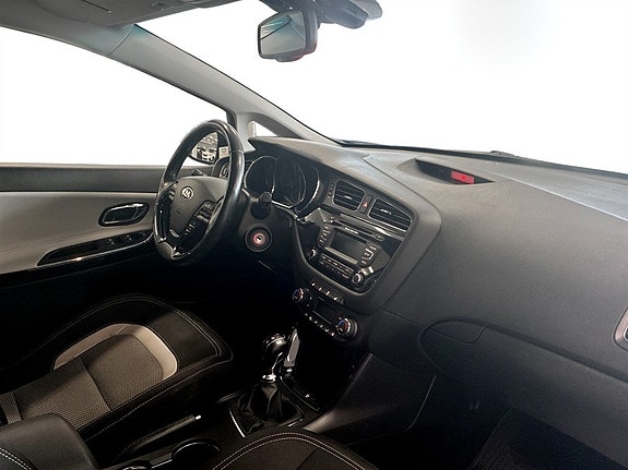 Kia Ceed 9 of 13