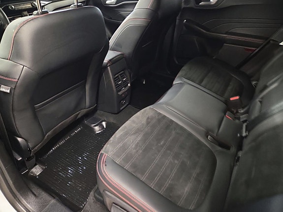 Ford Kuga 10 of 10