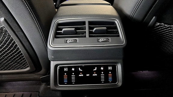 Audi Q8 16 of 24