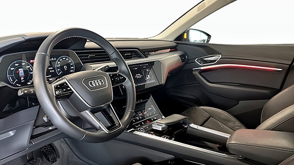 Audi Q8 7 of 24