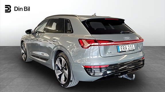 Audi Q8 3 of 24