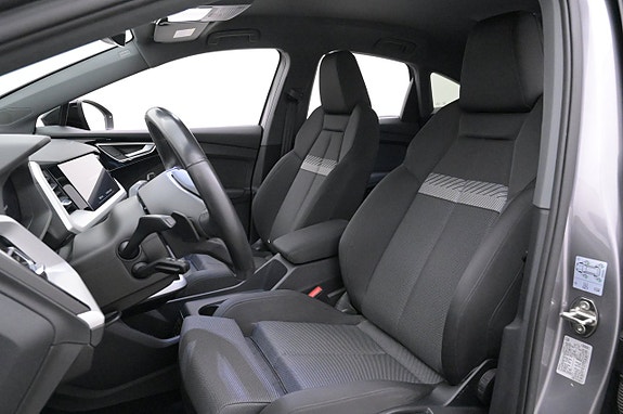 Audi Q4 e-tron 10 of 27