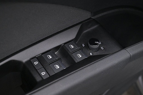 Audi Q4 e-tron 11 of 27
