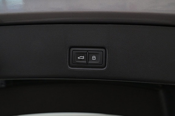 Audi Q4 e-tron 25 of 27