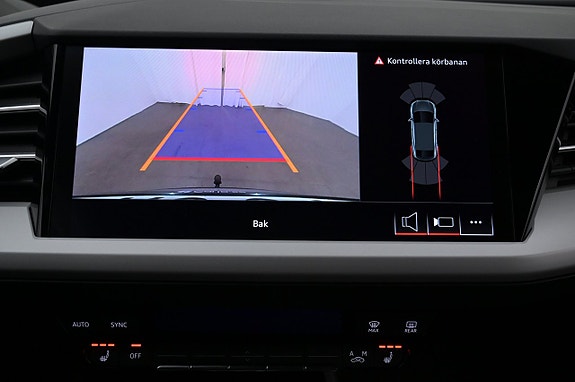 Audi Q4 e-tron 14 of 27