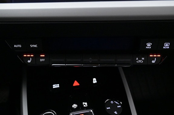 Audi Q4 e-tron 21 of 27
