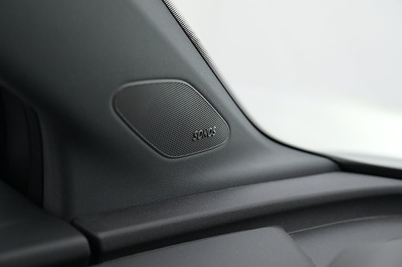 Audi Q4 e-tron 13 of 27