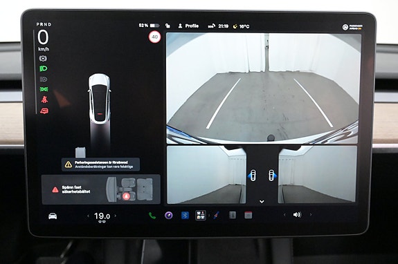 Tesla Model Y 18 of 27