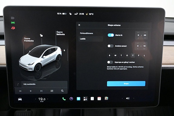 Tesla Model Y 16 of 27