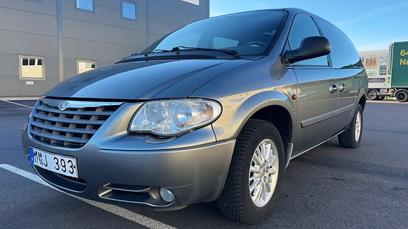 Chrysler Grand Voyager 2 of 10