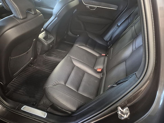 Volvo V90 Cross Country 10 of 11