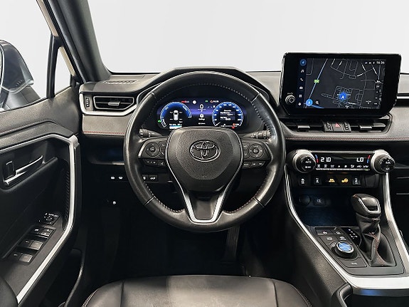 Toyota RAV4 11 of 13