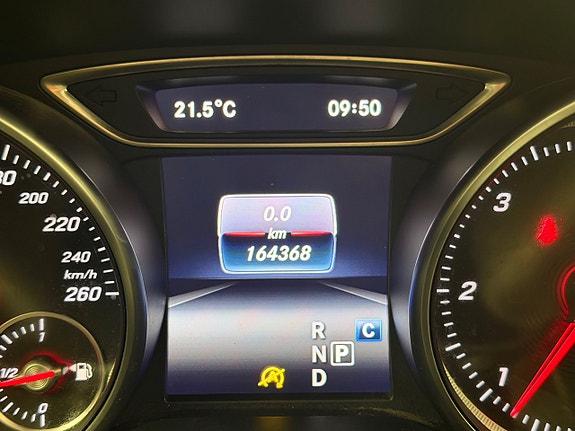 Mercedes-Benz CLA220 d 17 of 18