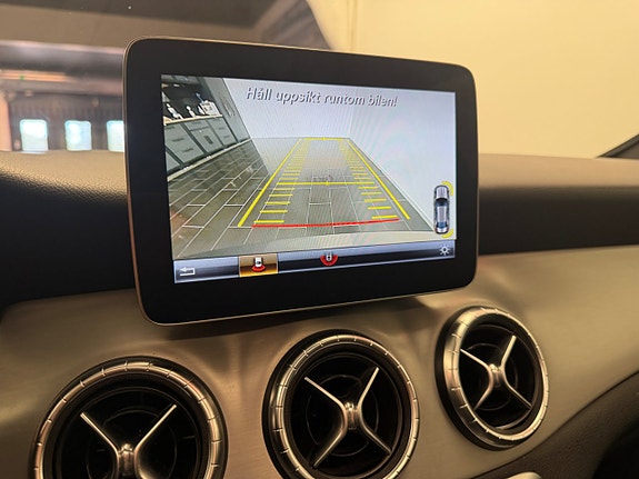 Mercedes-Benz CLA220 d 16 of 18