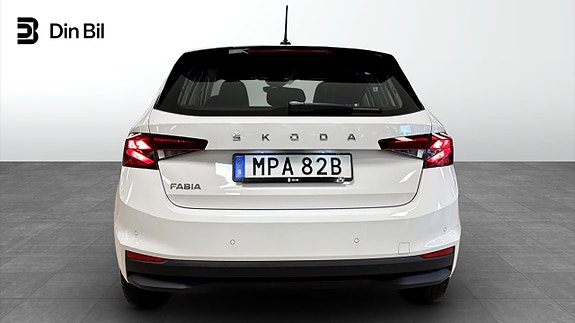 Skoda Fabia 5 of 12