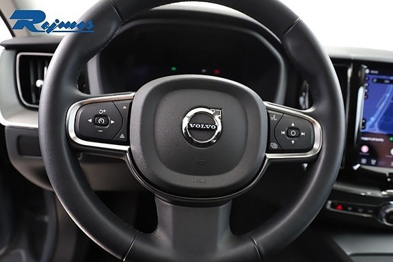 Volvo XC60 13 of 24