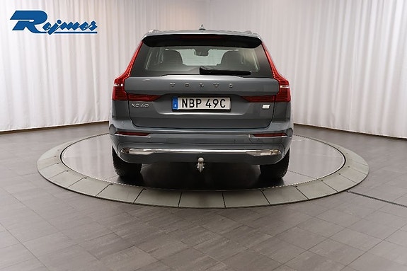 Volvo XC60 16 of 24