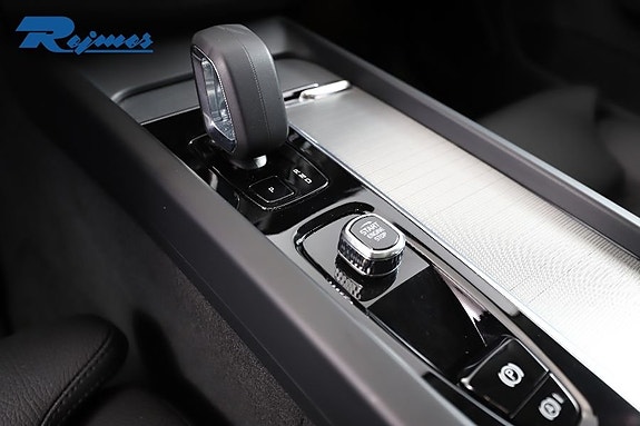 Volvo XC60 23 of 24