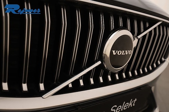 Volvo XC60 22 of 24