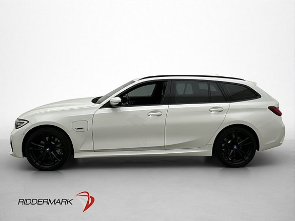 BMW 330e 4 of 30