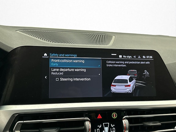 BMW 330e 22 of 30