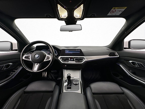 BMW 330e 14 of 30