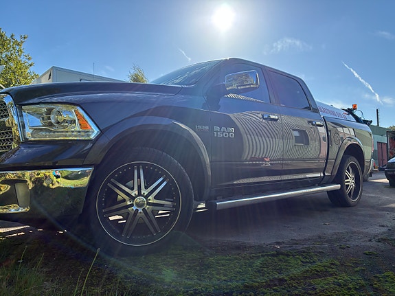 RAM 1500 2 of 8