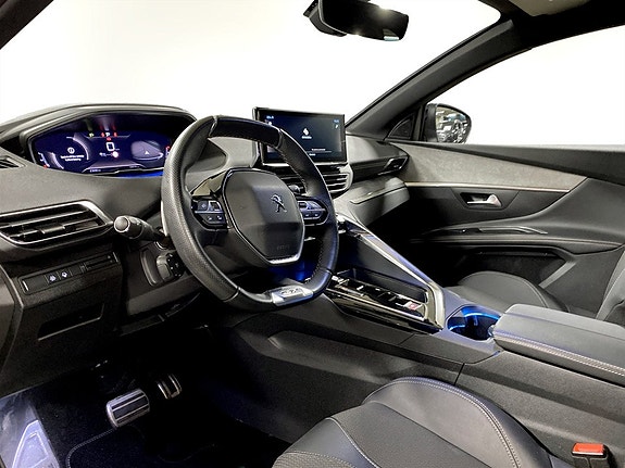 Peugeot 5008 5 of 18