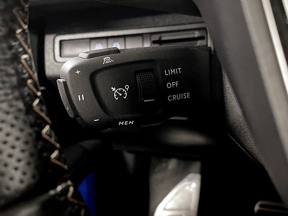 Peugeot 5008 8 of 18
